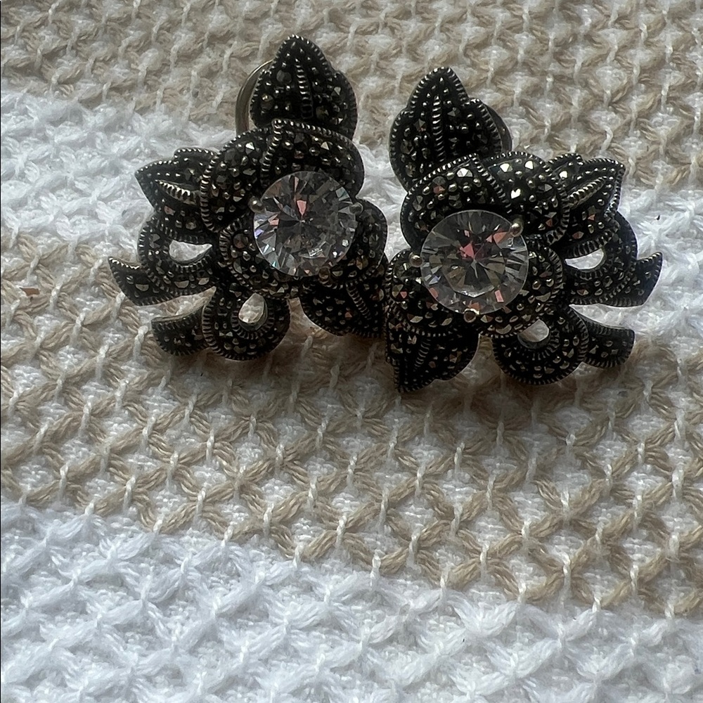 Elegant Black and Sterling Silver Floral Earrings